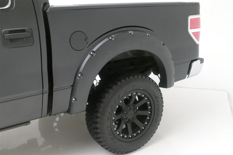 Cobra - Bolt On Style - 2 Inch Tire Coverage