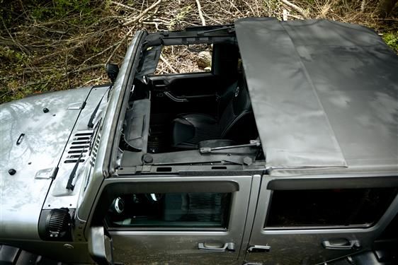 Rampage Trailview Tonneau Soft Top with Fold Back Sunroof