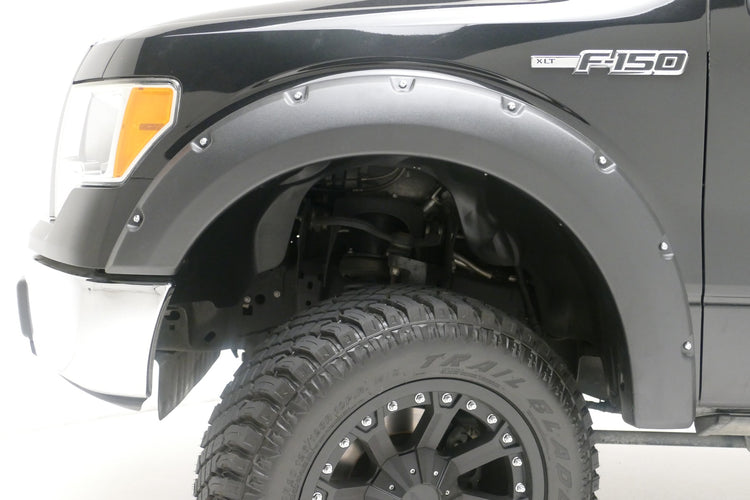 Cobra - Bolt On Style - 2 Inch Tire Coverage