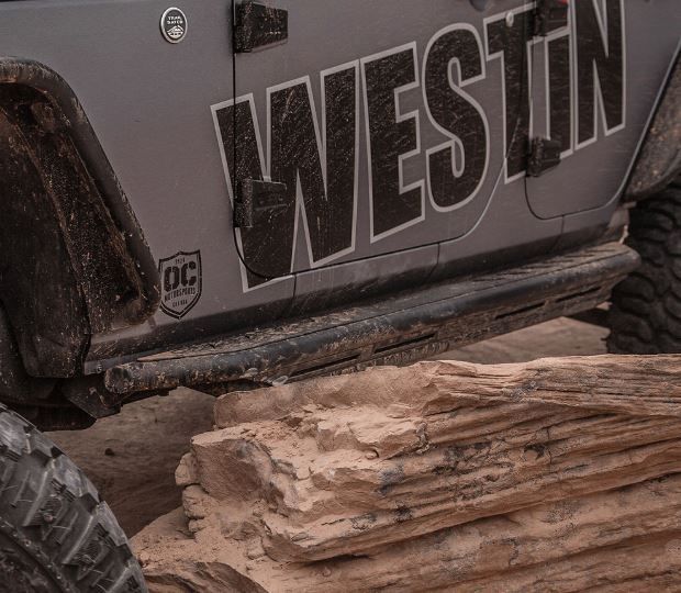 Westin Triple Tube Rock Rail